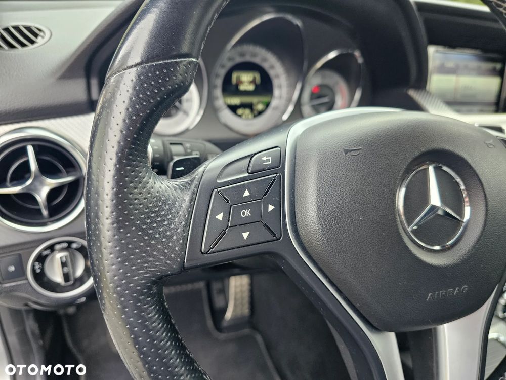 Mercedes-Benz GLK - 19