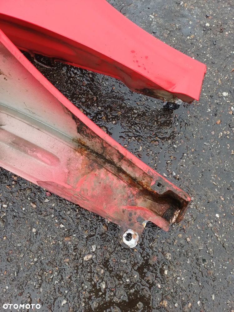 Błotnik lewy prawy Vw Golf IV czerwony maska części - 4