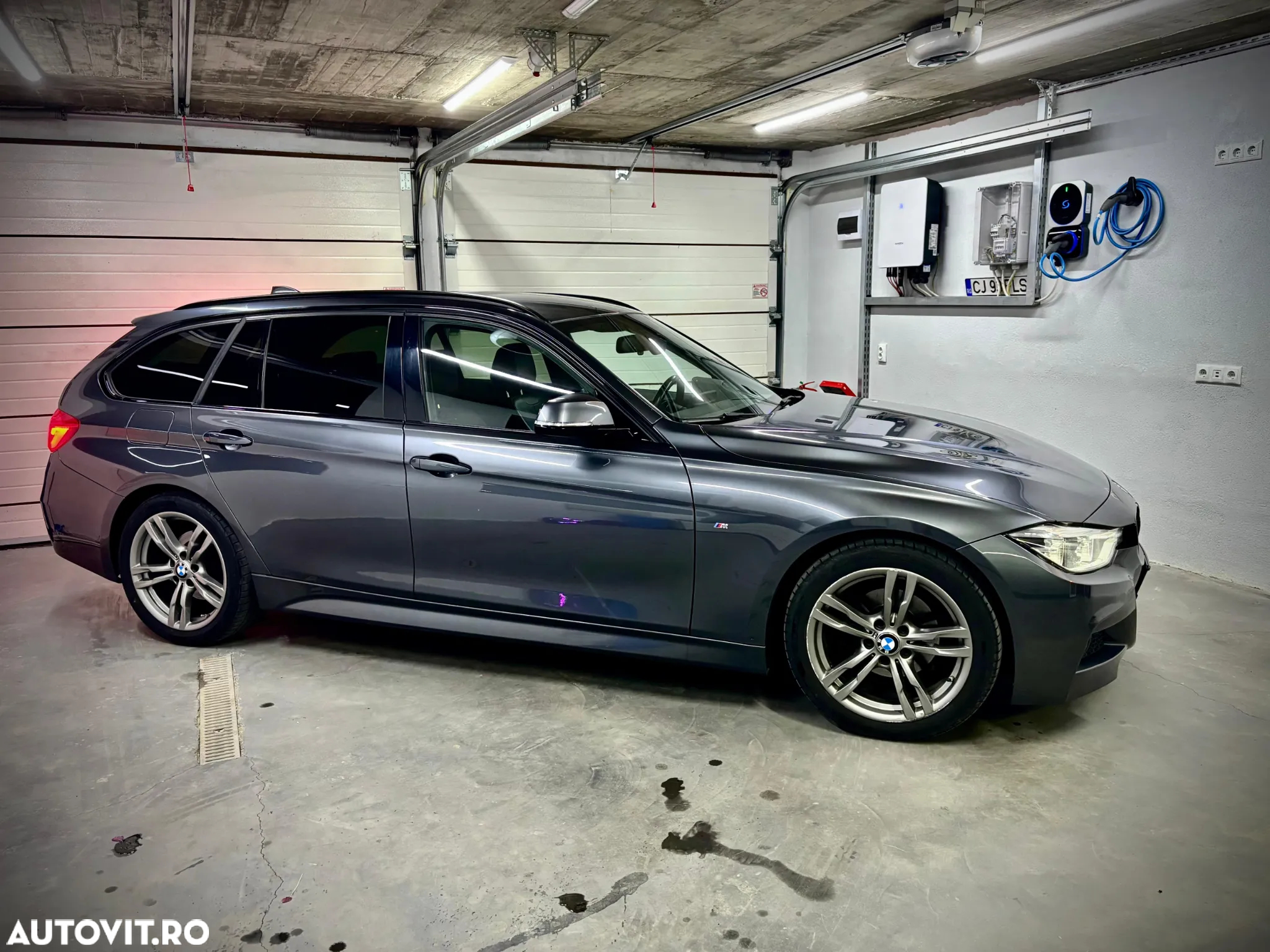 BMW Seria 3 318d Touring Aut. M Sport - 29