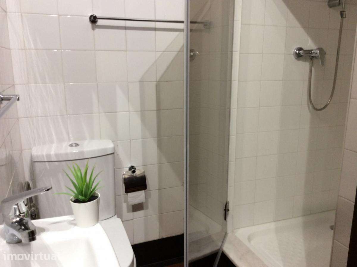 Quarto - localizado em Cedofeita Porto - Grande imagem: 2/12