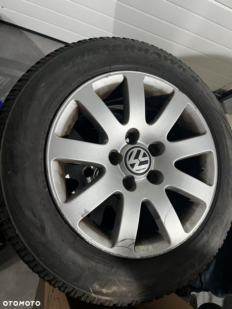 Volkswagen Golf 1.6 TDI Comfortline - 15