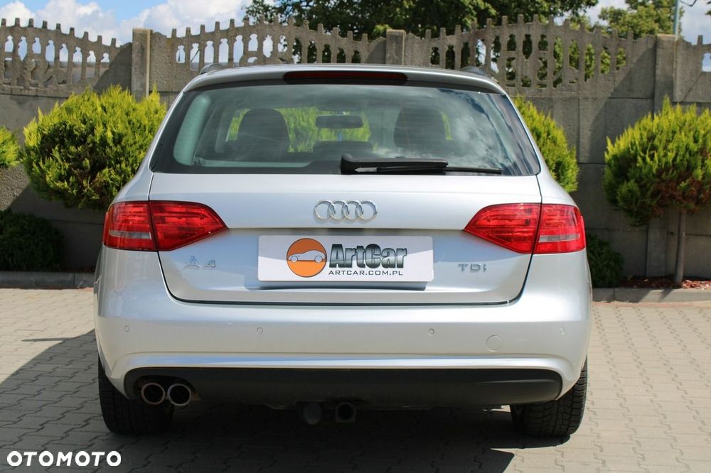 Audi A4 Avant 2.0 TDI DPF Ambiente - 8