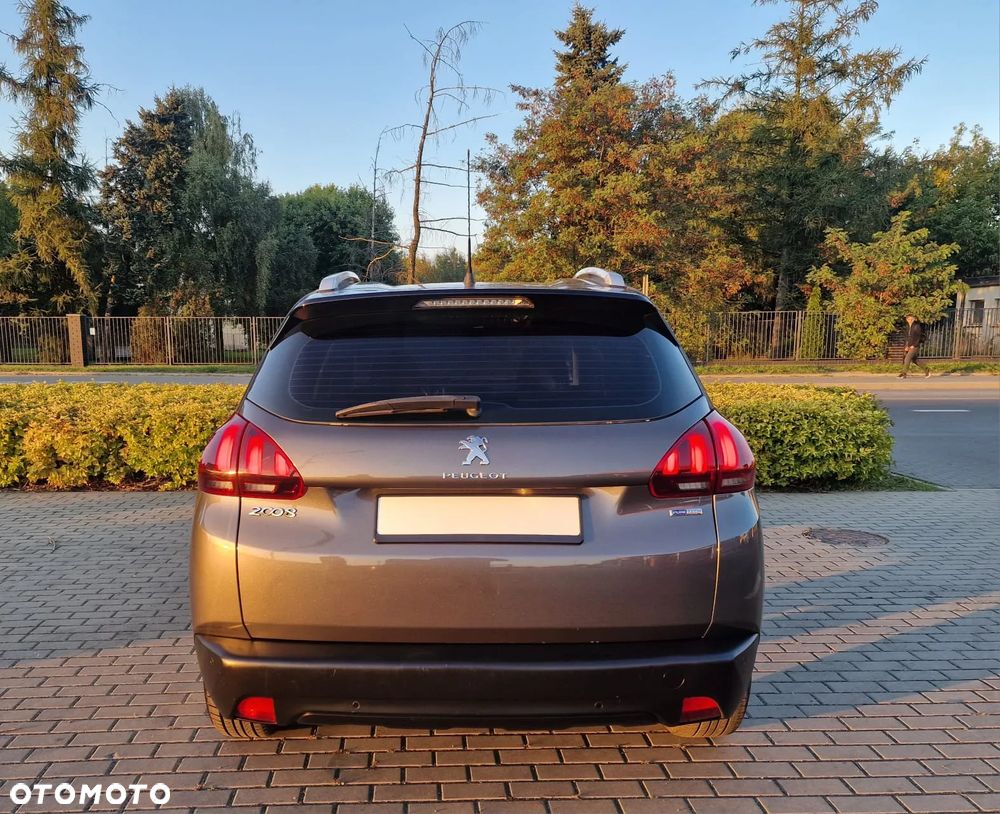 Peugeot 2008 1.2 Pure Tech Active - 9
