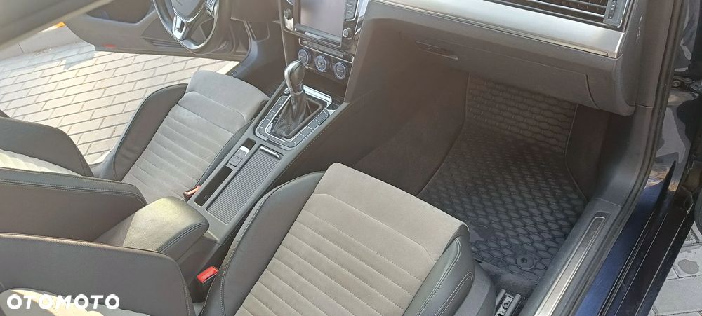 Volkswagen Passat 1.8 TSI BMT Highline DSG - 11