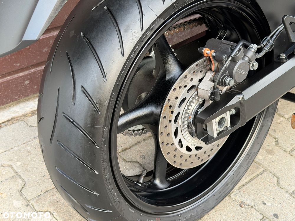 Yamaha FZ6 - 27