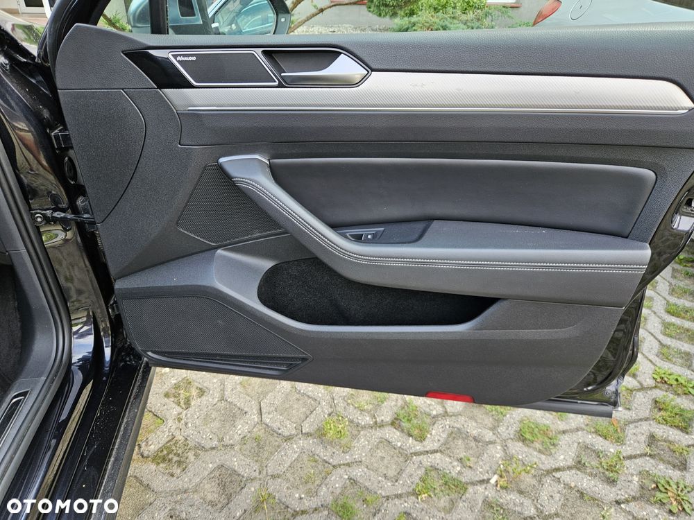 Volkswagen Passat - 27