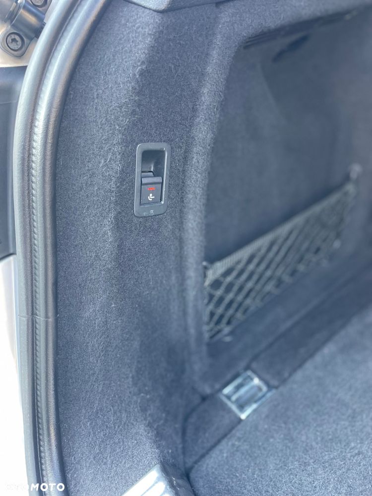 Audi A4 Avant 2.0 TDI DPF clean diesel quattro S tronic S line Sportpaket - 23