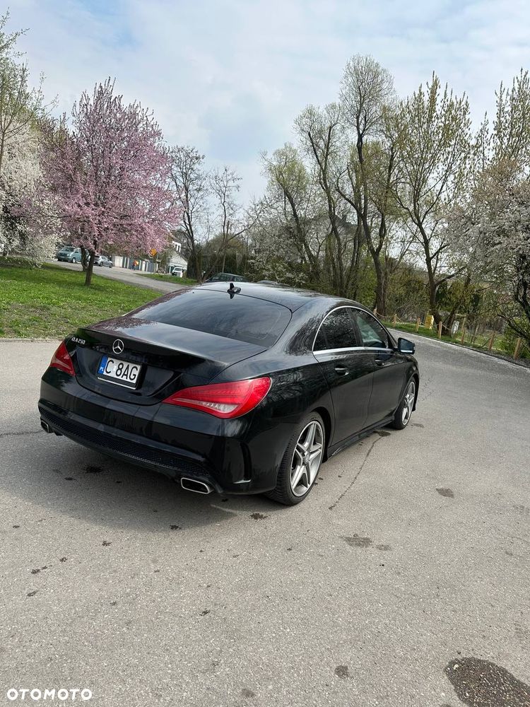 Mercedes-Benz CLA 250 7G-DCT AMG Line - 5