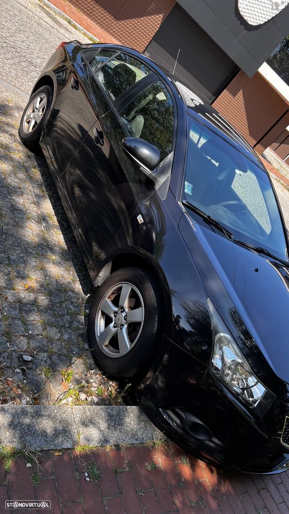 Chevrolet Cruze 1.6 LS - 3