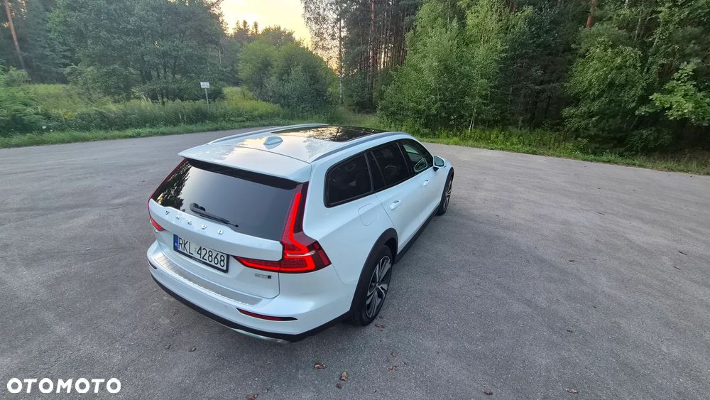 Volvo V60 Cross Country Plus B5 B AWD - 7
