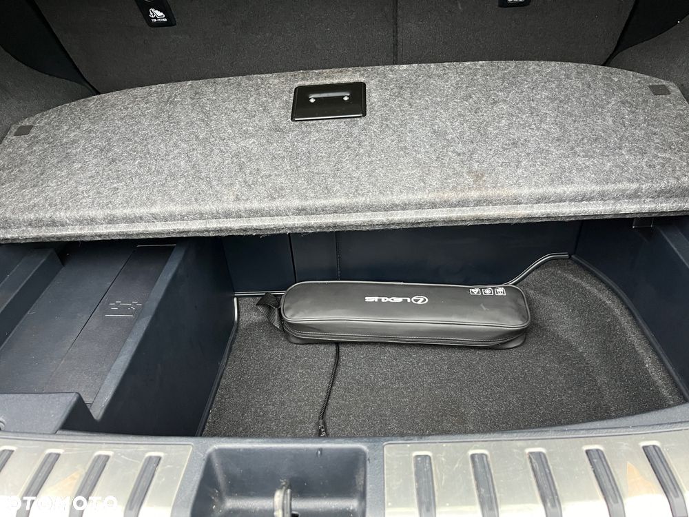 Lexus NX 300h F Sport Edition AWD - 22