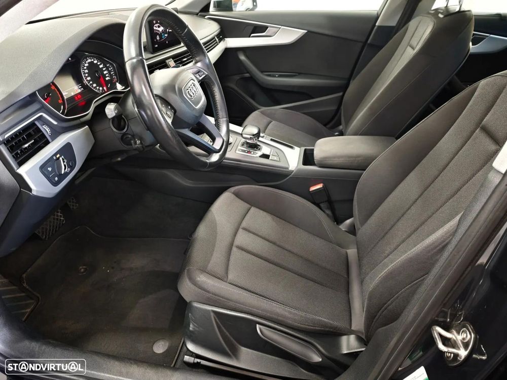 Audi A4 Avant 2.0 TDI Advance S tronic - 22