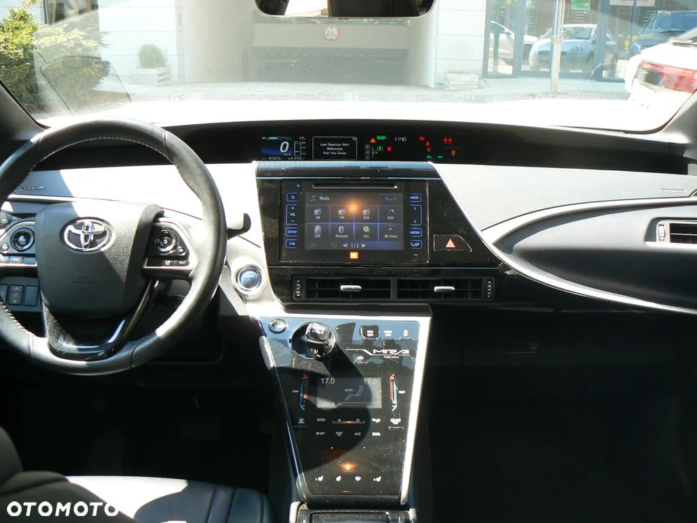 Toyota Mirai Standard - 16