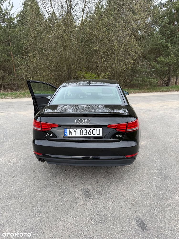 Audi A4 Limousine - 4