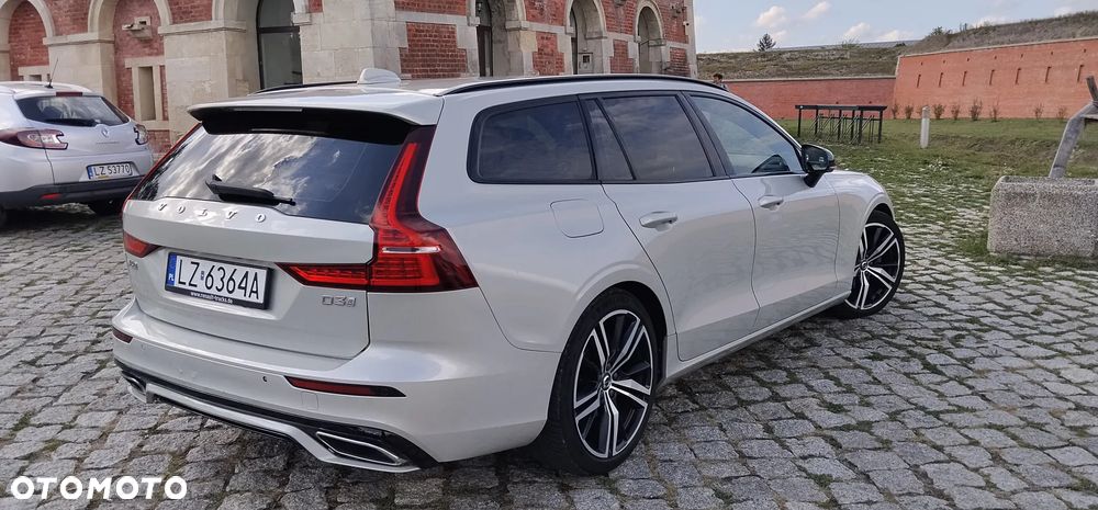 Volvo V60 D3 R-Design - 5