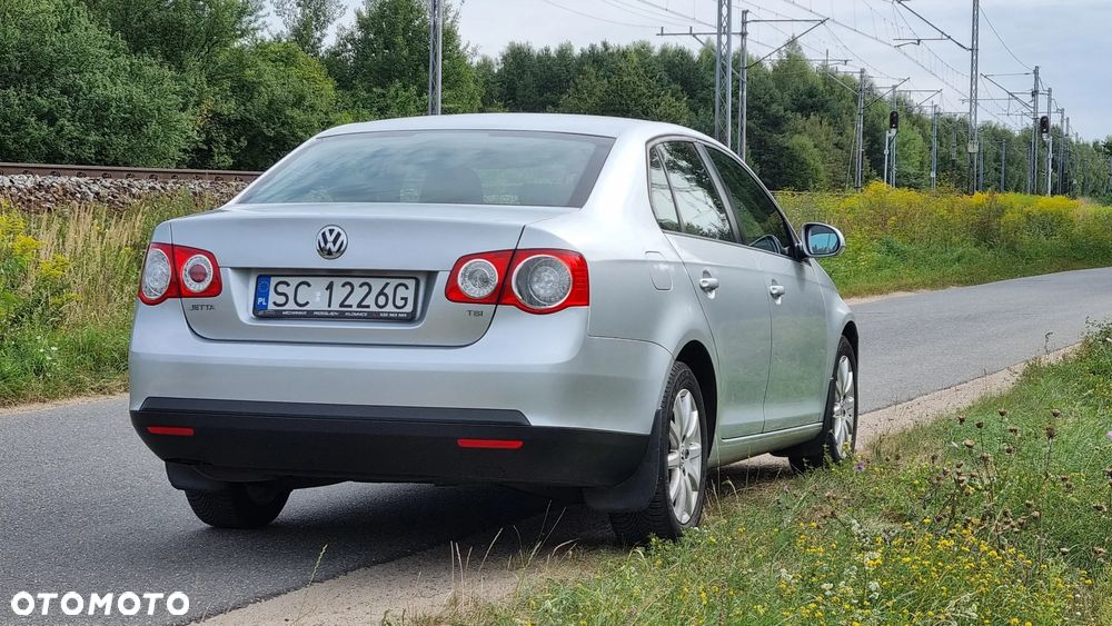 Volkswagen Jetta 1.4 TSI Comfortline - 7