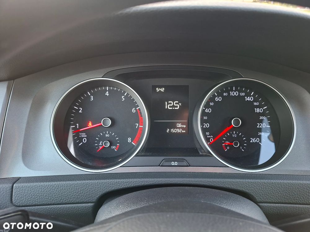 Volkswagen Golf - 15