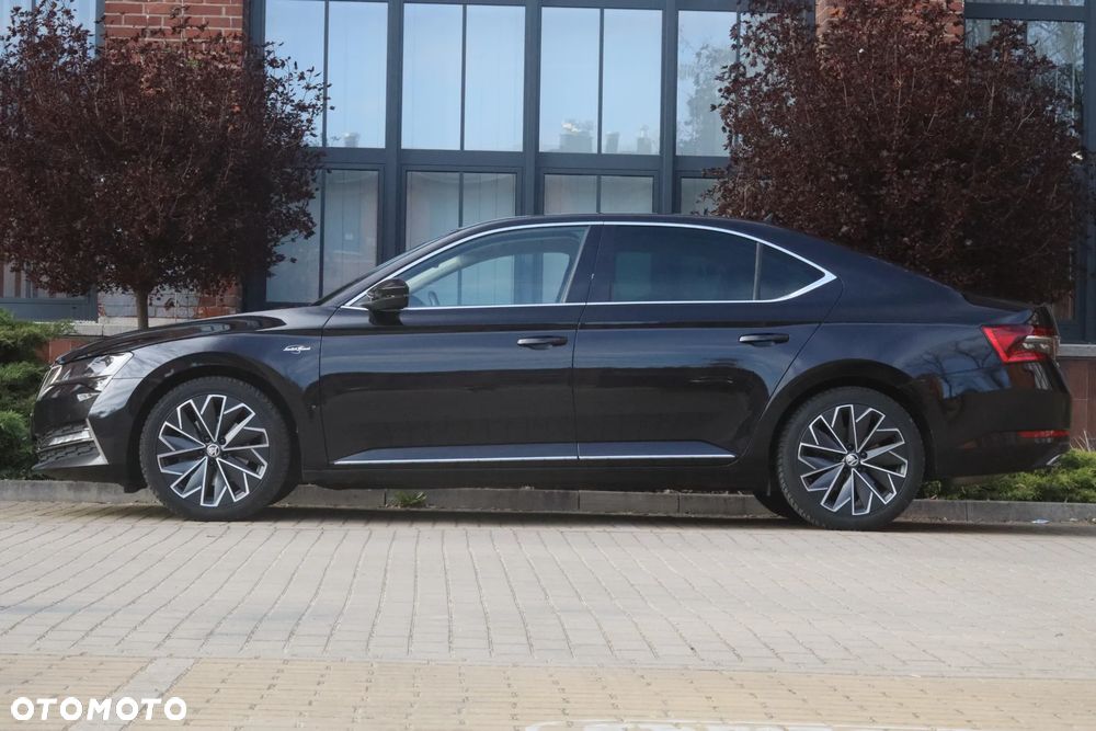 Skoda Superb 2.0 TSI L&K DSG - 22
