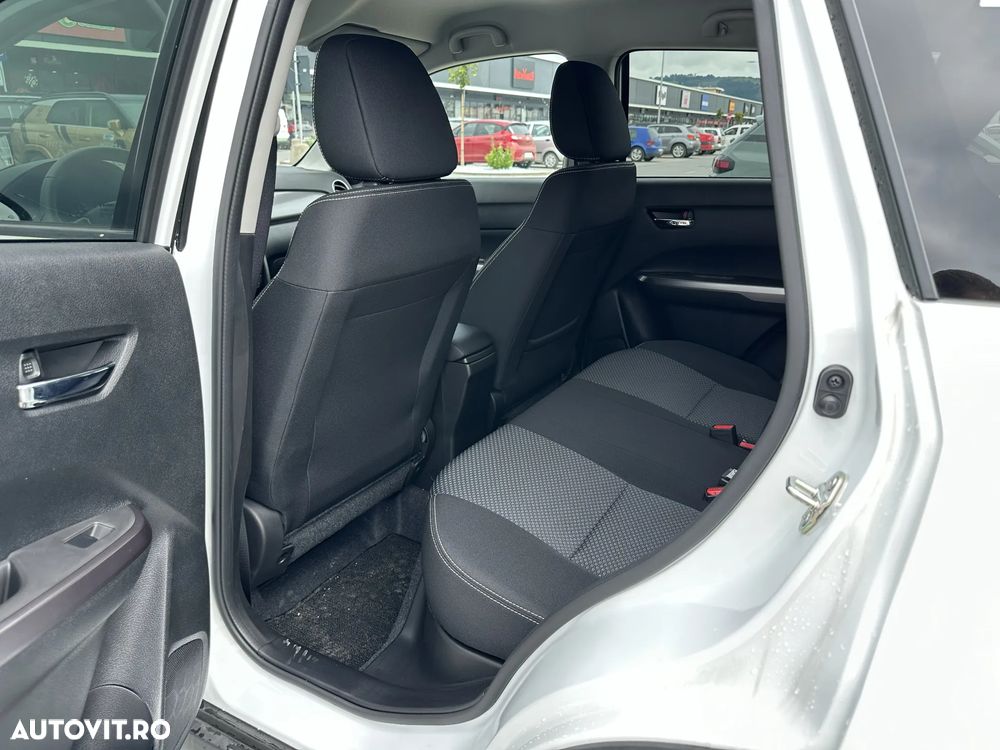 Suzuki Vitara - 16