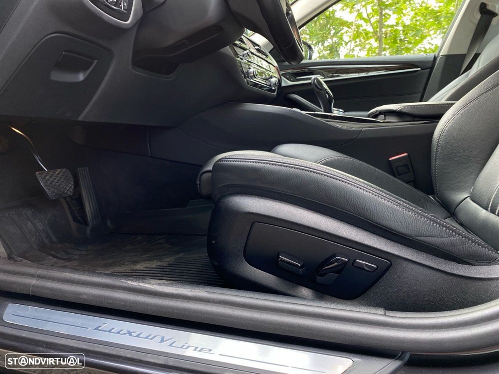 BMW 530 e Line Luxury - 17
