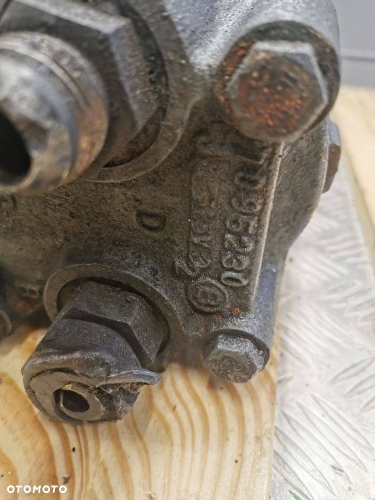 Pompa tłoczkowa Sauer-Danfoss {MMF035C} - 6