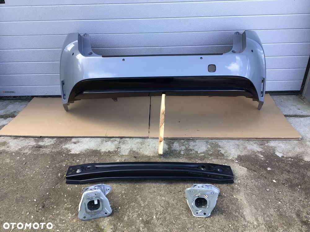 Zderzak tylny belka tylna Toyota Corolla E21 6xpdc - 1