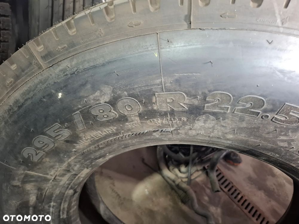 MICHELIN REMIX 295/80r22,5 - 3