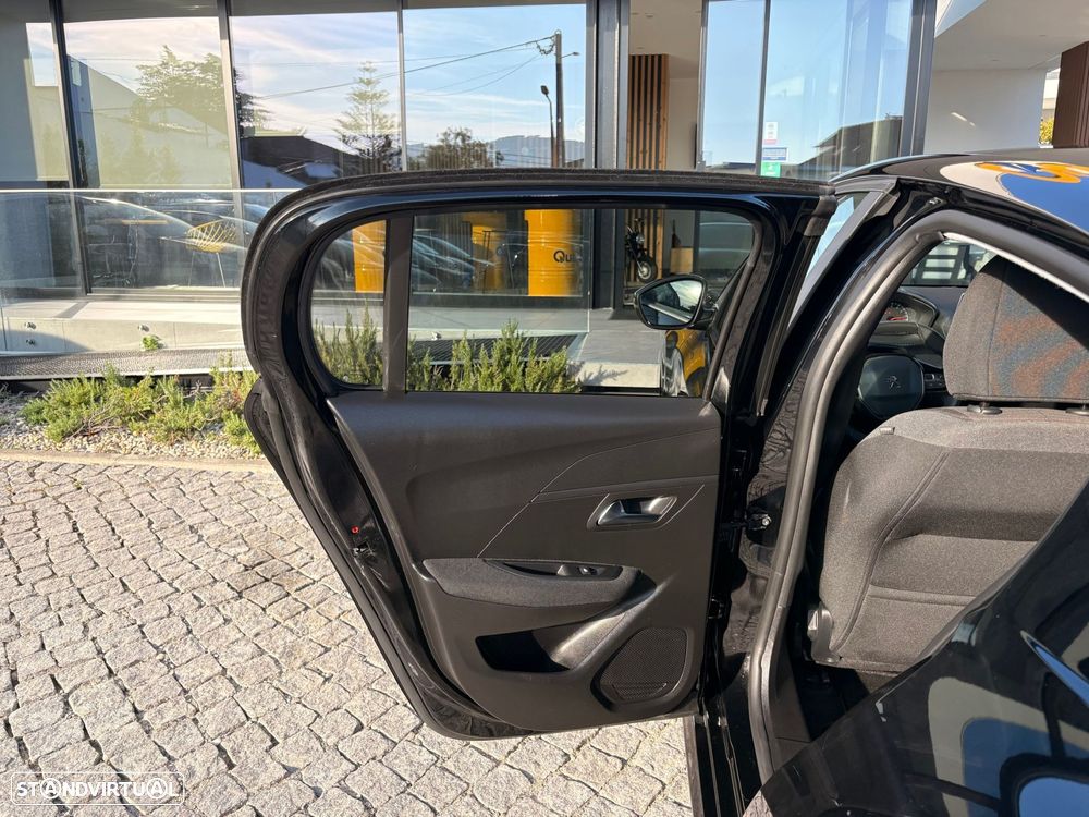 Peugeot 208 1.2 PureTech Active Pack - 36