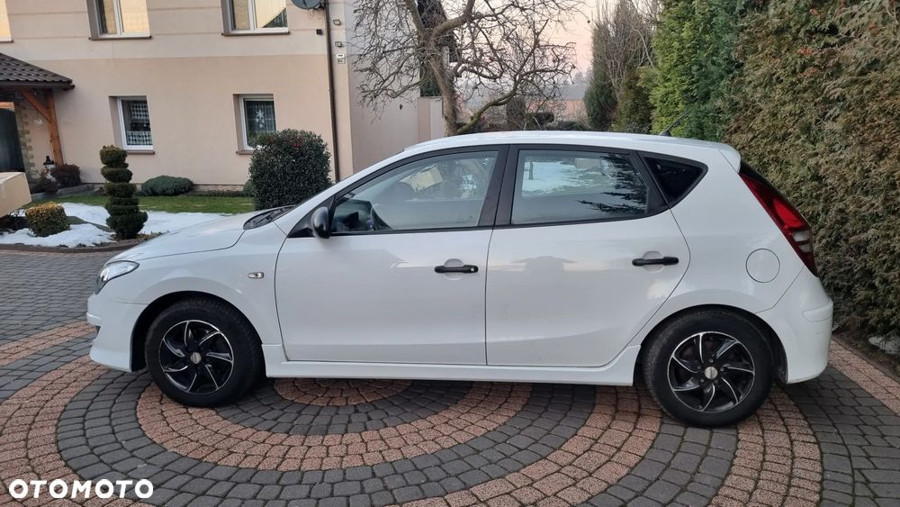 Hyundai i30 1.4 Blue Comfort - 25