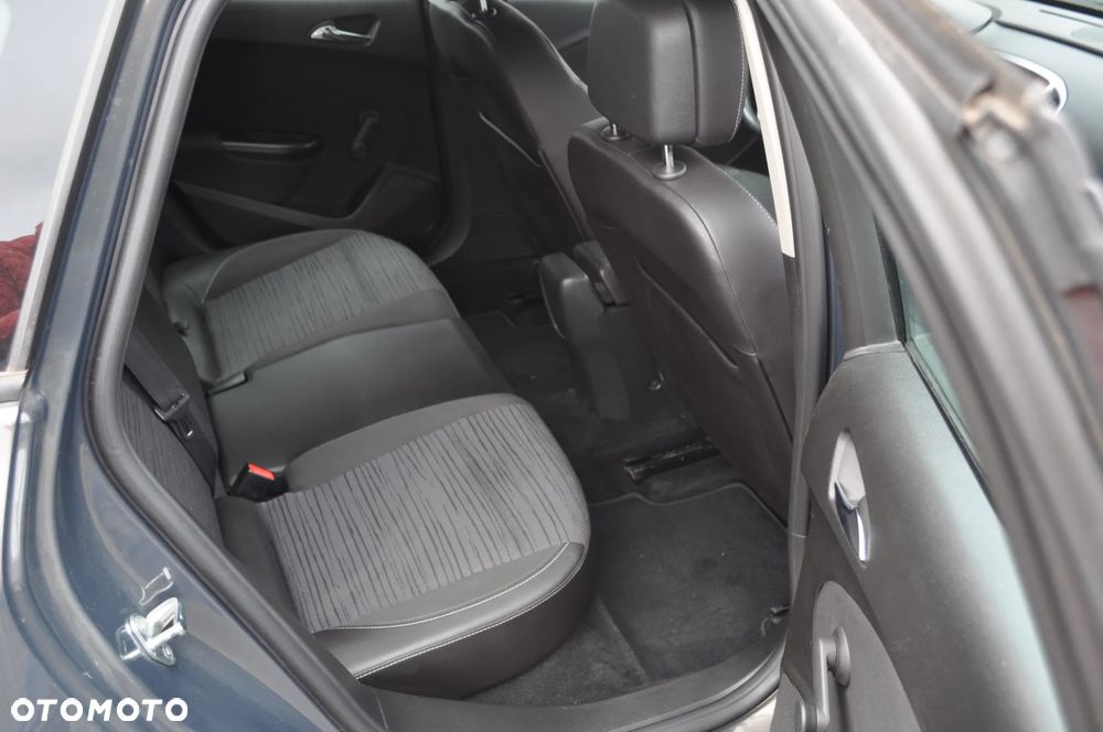 Opel Astra 1.4 Turbo Edition Sport - 22