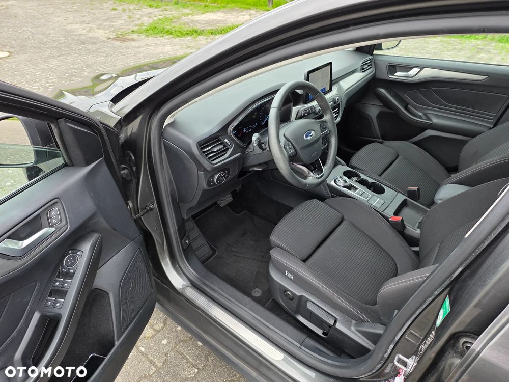 Ford Focus 1.5 EcoBlue Start-Stopp-System TITANIUM STYLE - 6