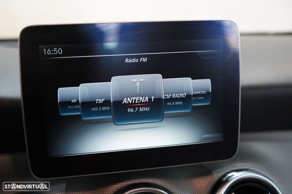 Mercedes-Benz GLA 180 CDi Urban - 12