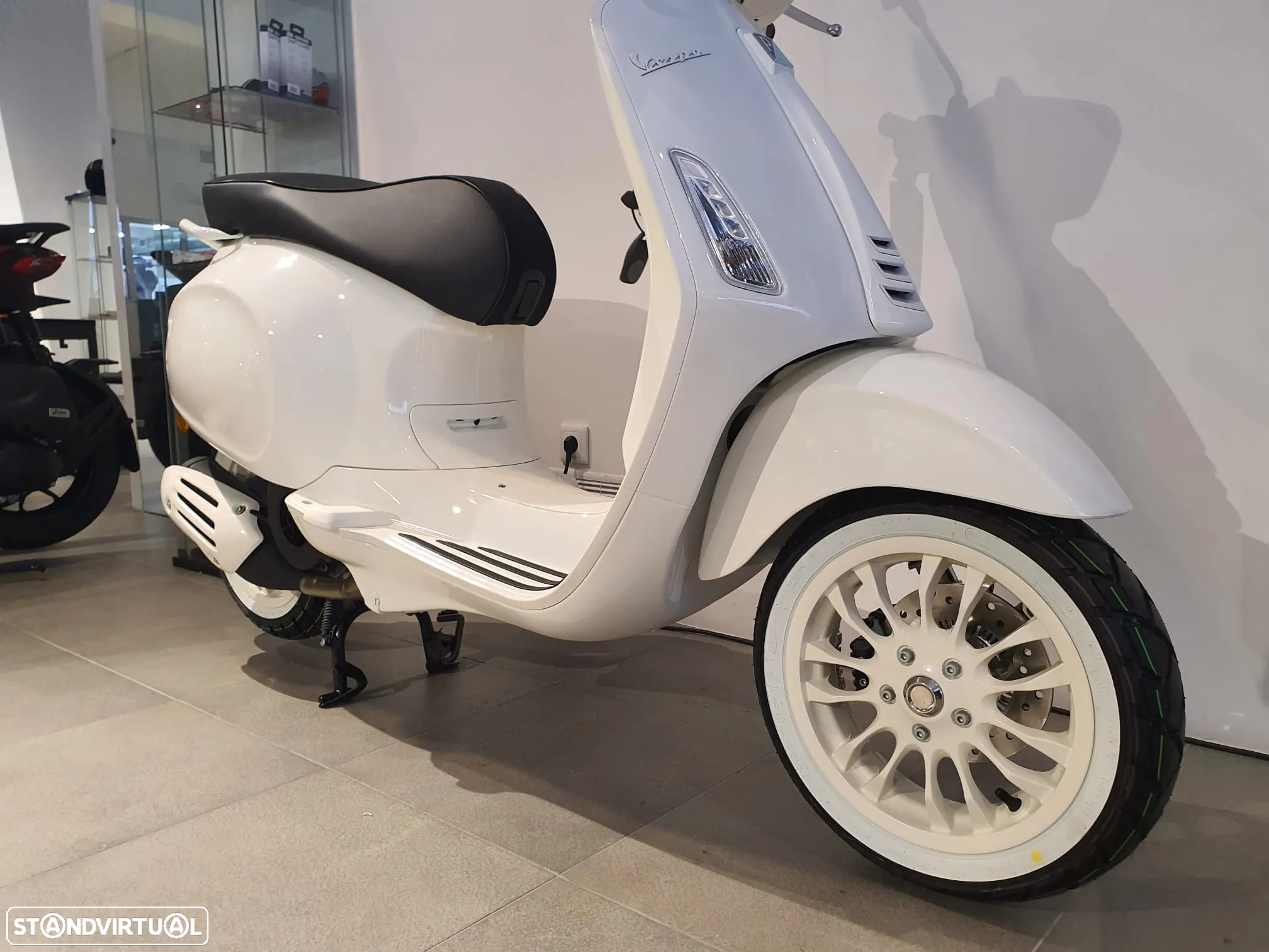 Vespa Sprint Special Edition - 8