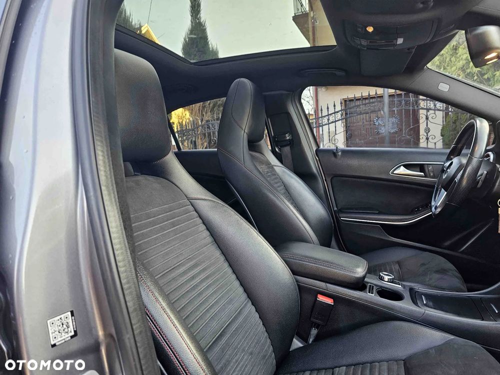 Mercedes-Benz Klasa A 250 4Matic 7G-DCT AMG Line - 23