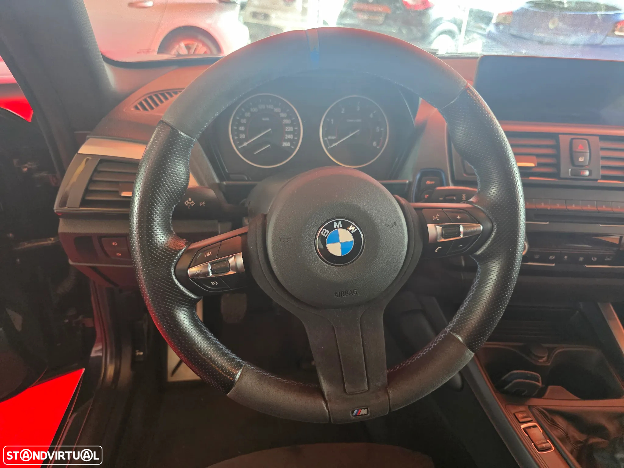 BMW 120 d Pack M - 15