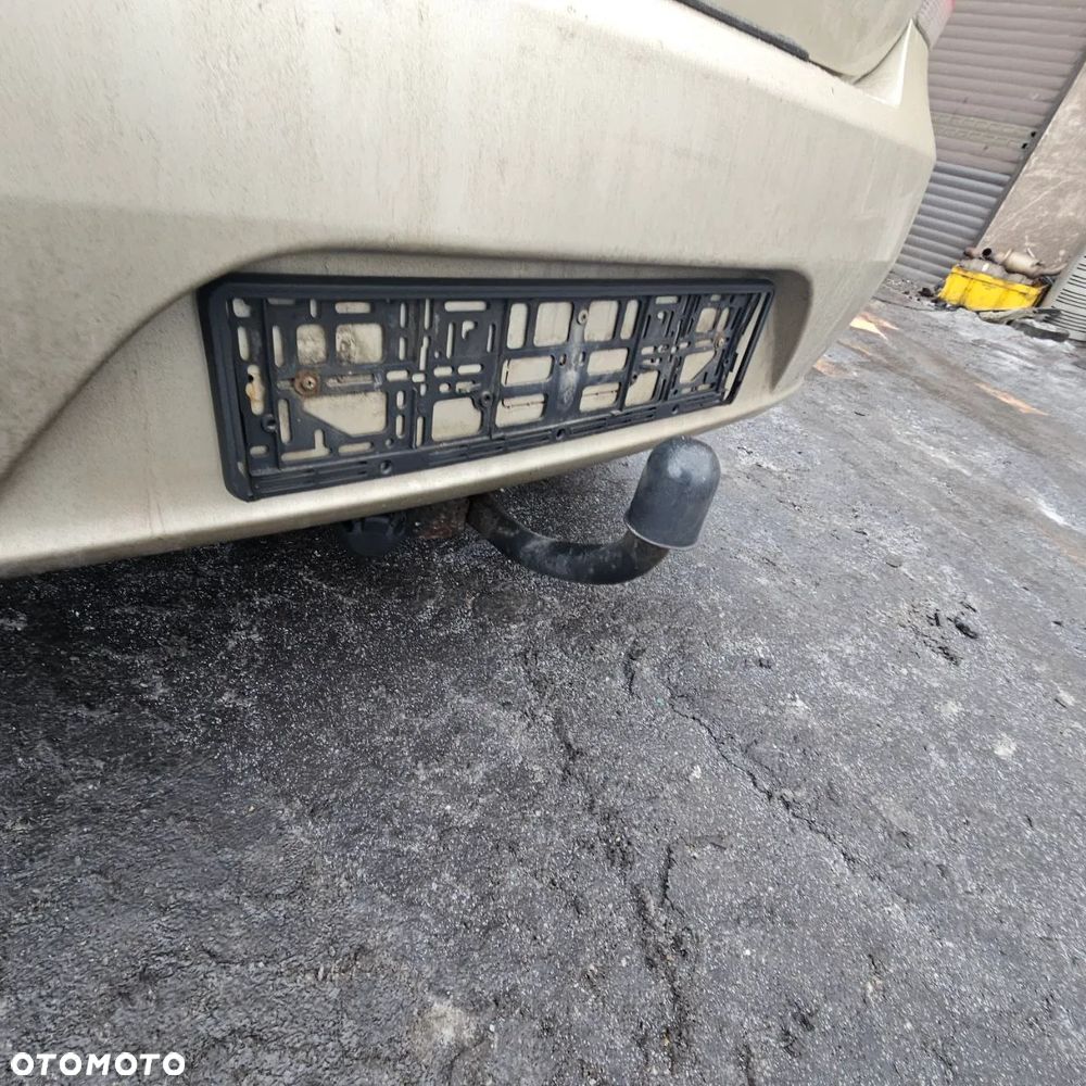 Fiat Linea 1,4 B 57kW / 78 KM (kod lak: 261) pojazd na części: maska, zderzak, drzwi, szyby, lusterka, chłodnica... - 9