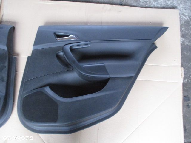 Boczek Drzwi Tylny Lewy Lub Prawy INSIGNIA Lift KOMBI - 2