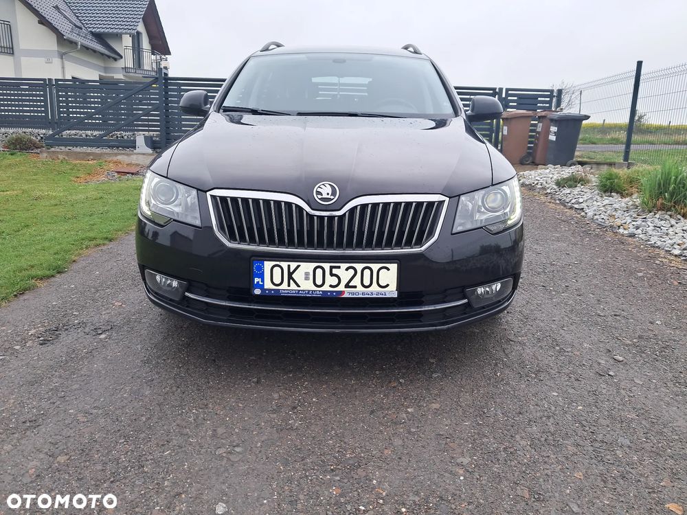 Skoda Superb 2.0 TDI DSG Comfort - 2