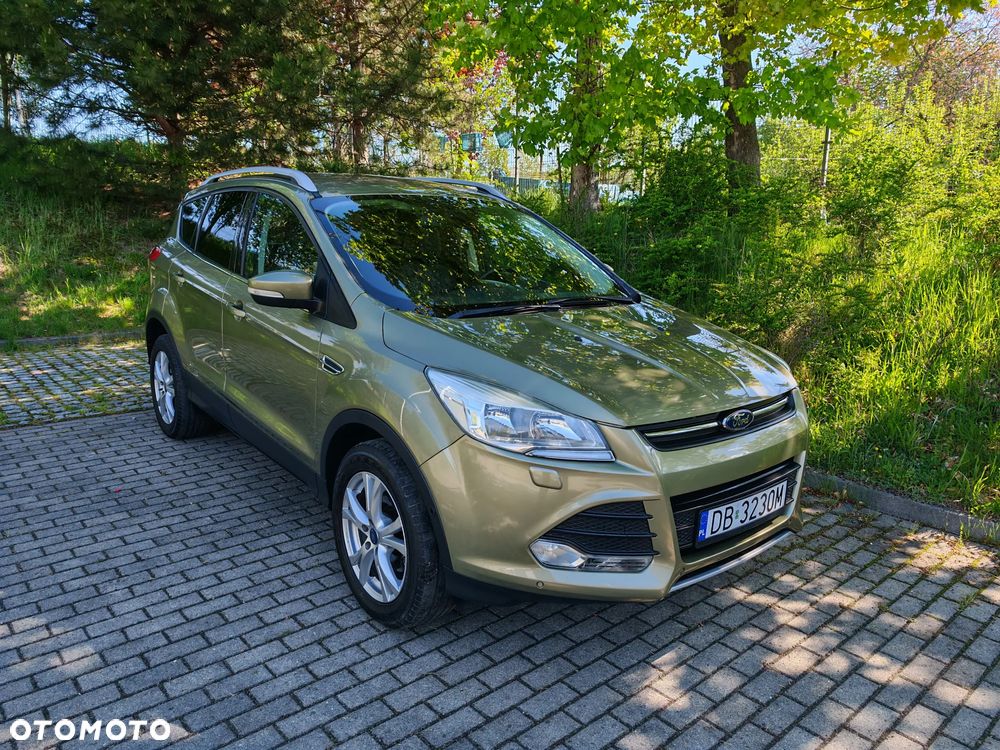 Ford Kuga 1.5 EcoBoost 2x4 Titanium - 2