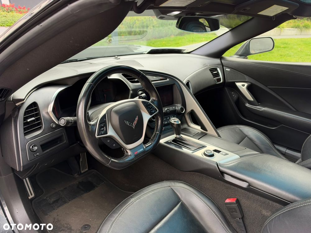 Chevrolet Corvette - 17