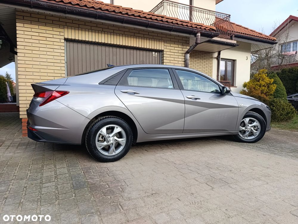 Hyundai Elantra 1.6 Modern - 10