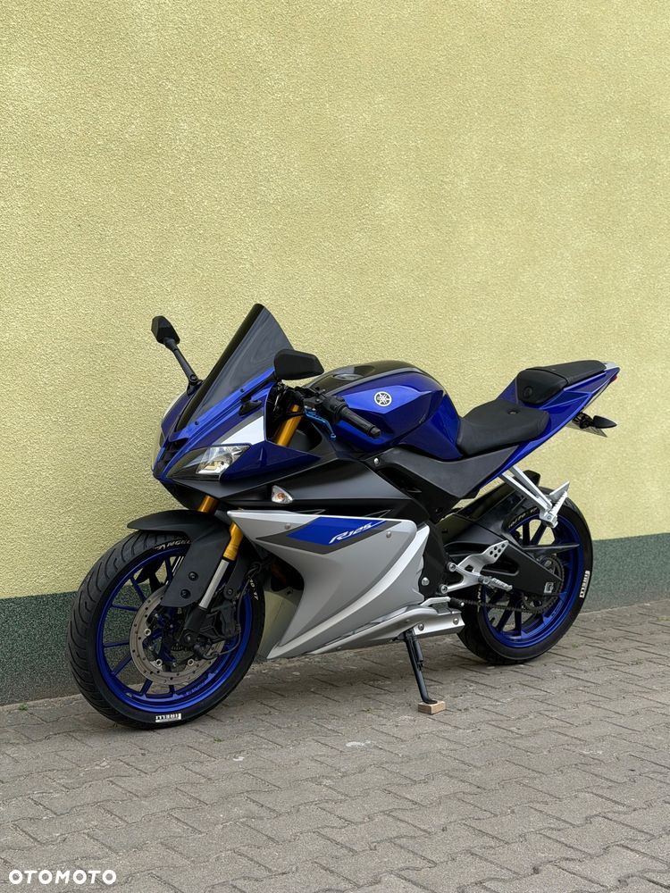 Yamaha YZF - 27