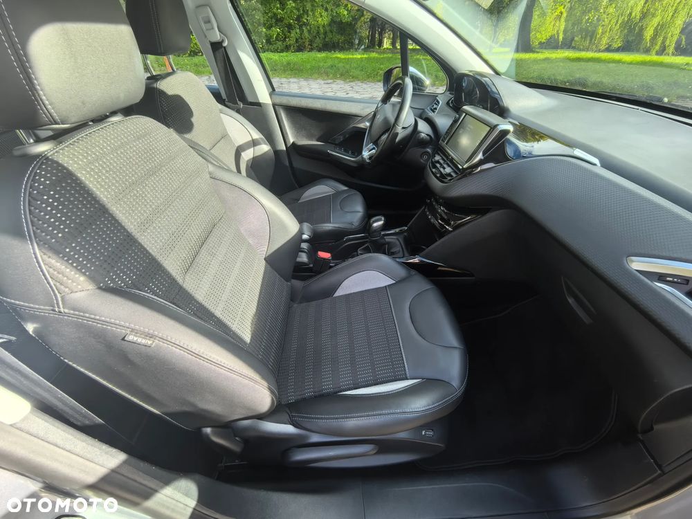 Peugeot 2008 82 VTI Allure - 21