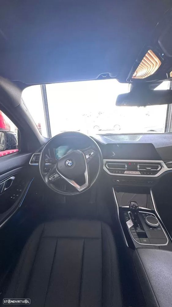 BMW 330 e Aut. Luxury Line - 8