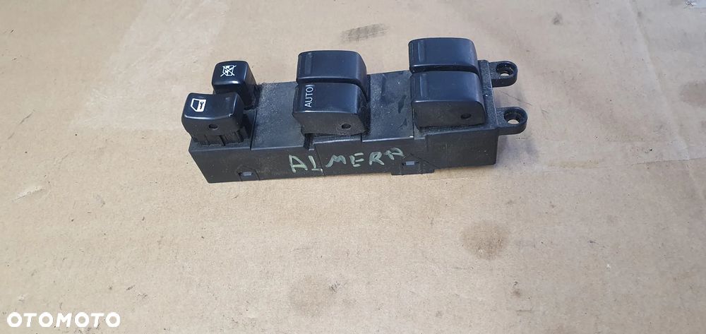 Przełącznik panel sterowania szyb Nissan Almera - 2