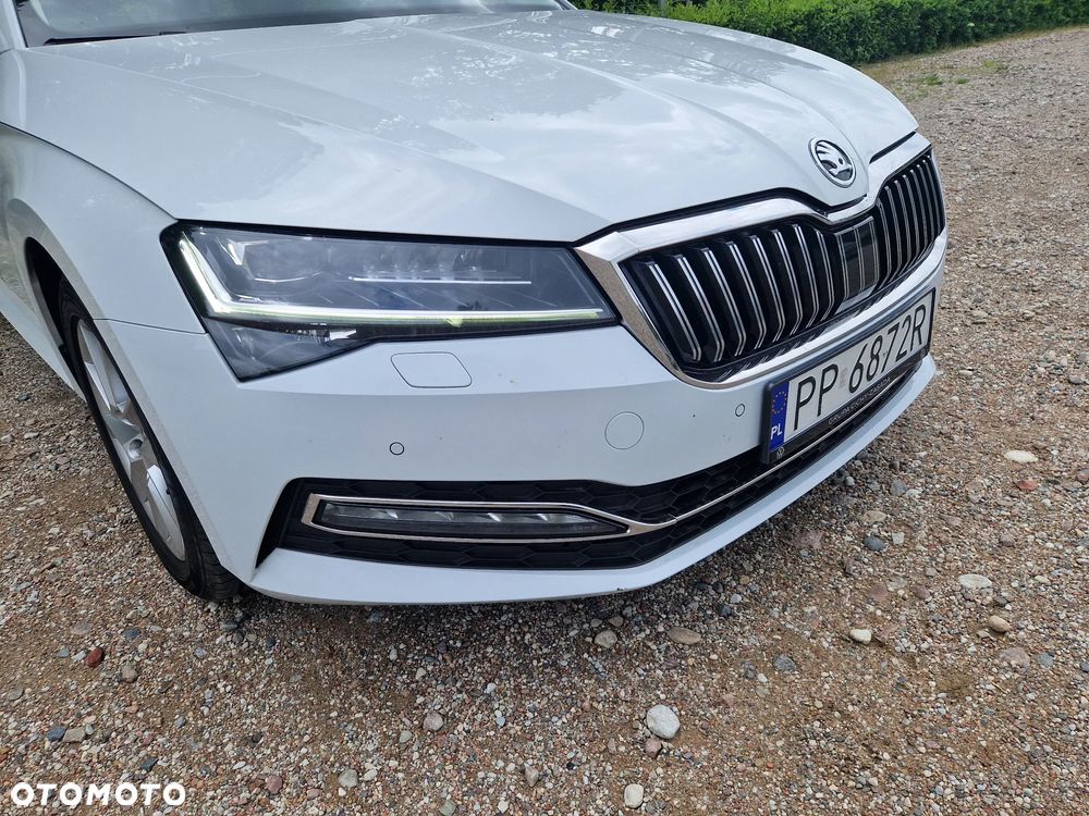 Skoda Superb 2.0 TDI SCR 4x4 Style DSG - 18