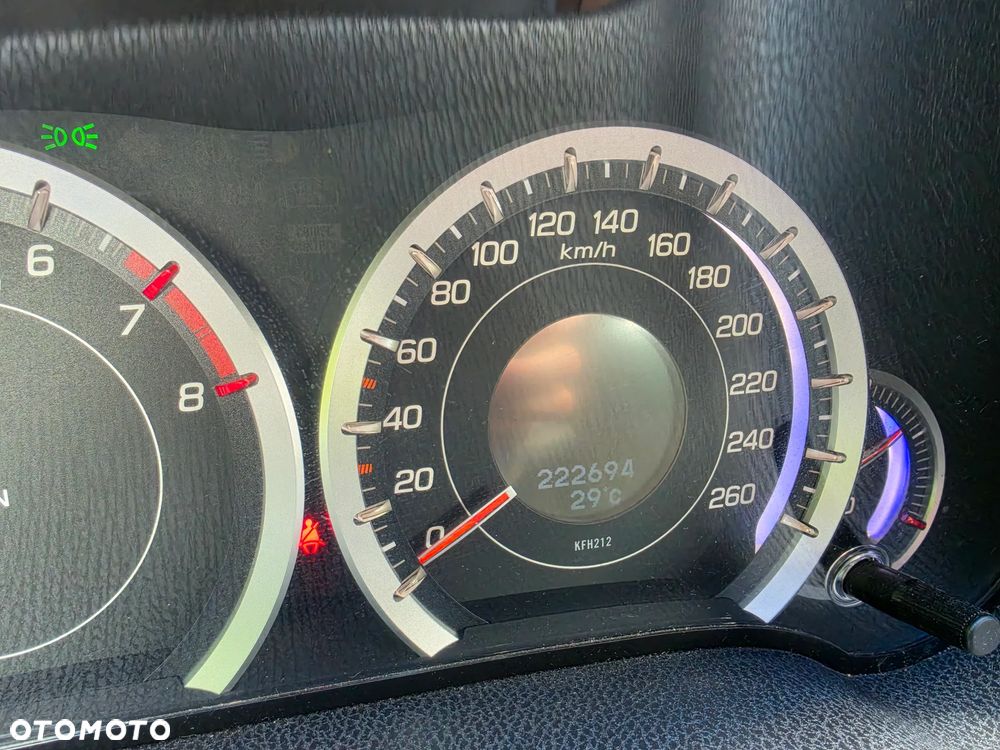 Honda Accord 2.0 Executive Nav - 12