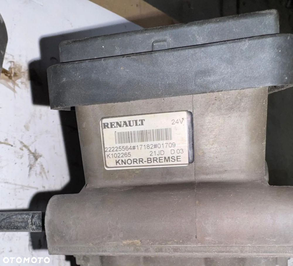 zawór hamulcowy renault gama T volvo FH 22225564, 22225566, 21122038 - 3