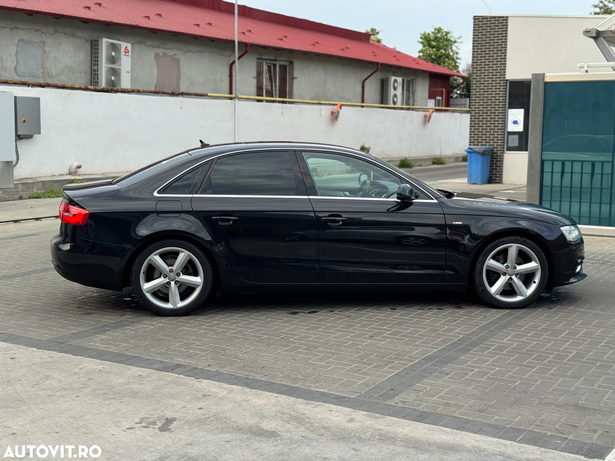 Audi A4 - 8