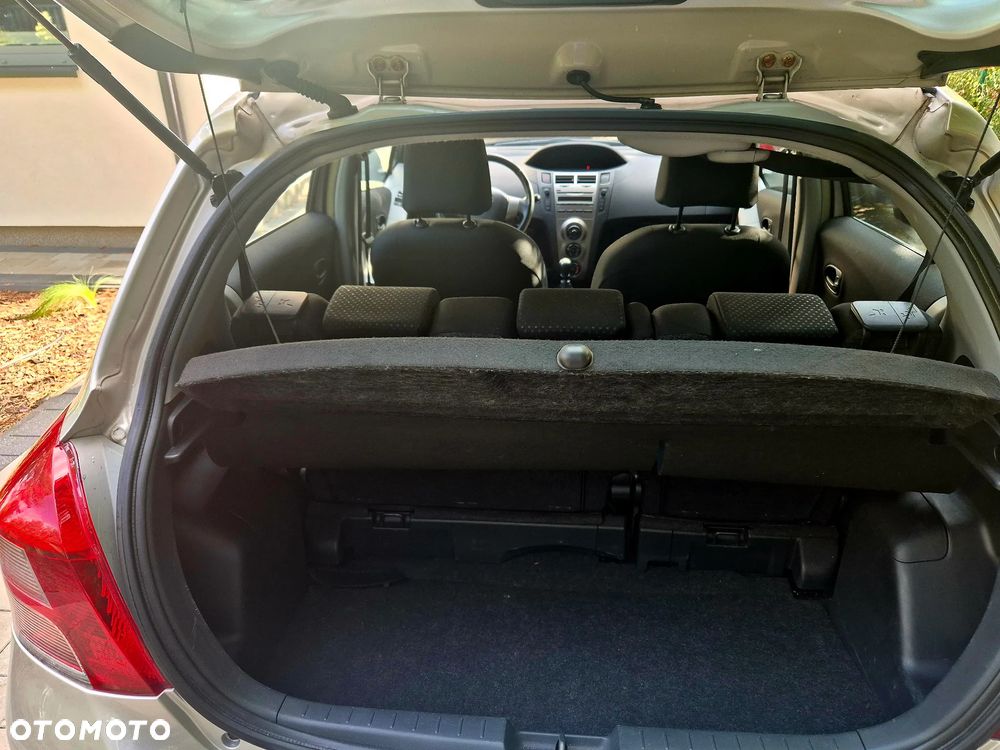 Toyota Yaris 1.33 Premium - 7